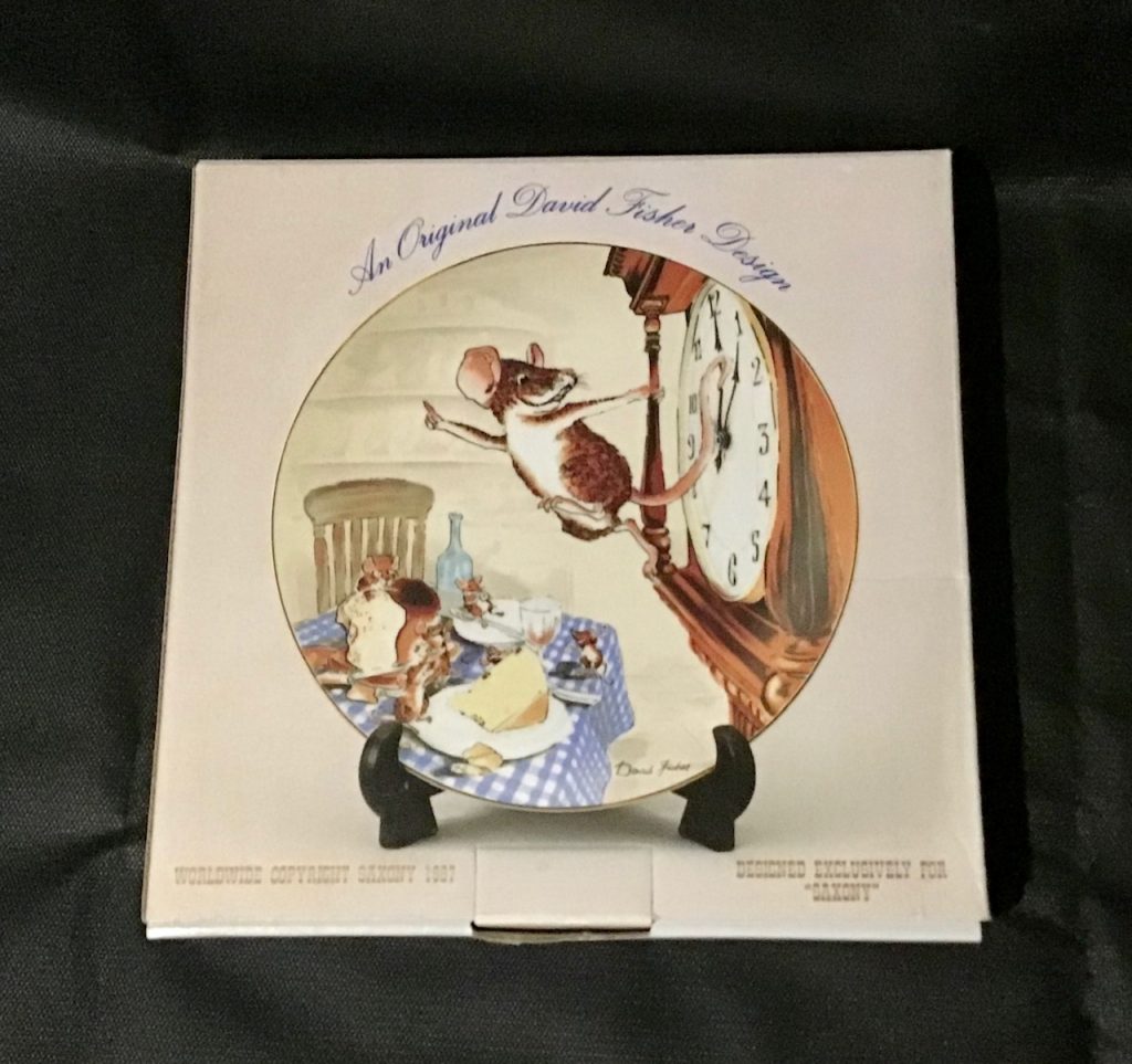 COLLECTION OF FIVE NURSERY RHYME PLATES MINT CONDITION & BOXED