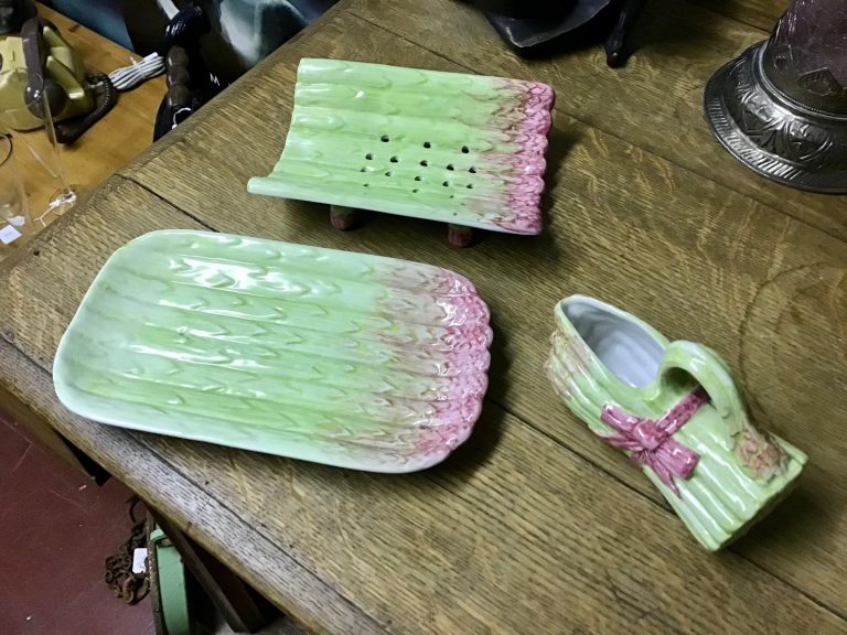 RETRO 3 PIECE ASPARAGUS SERVING SET Second Chance