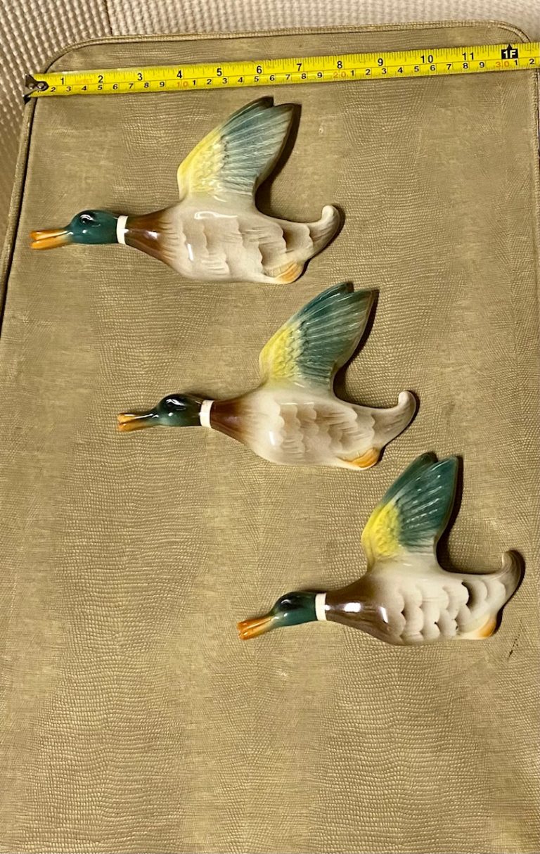 SET OF 3 CERAMIC GRADUATING FLYING DUCKS Second Chance